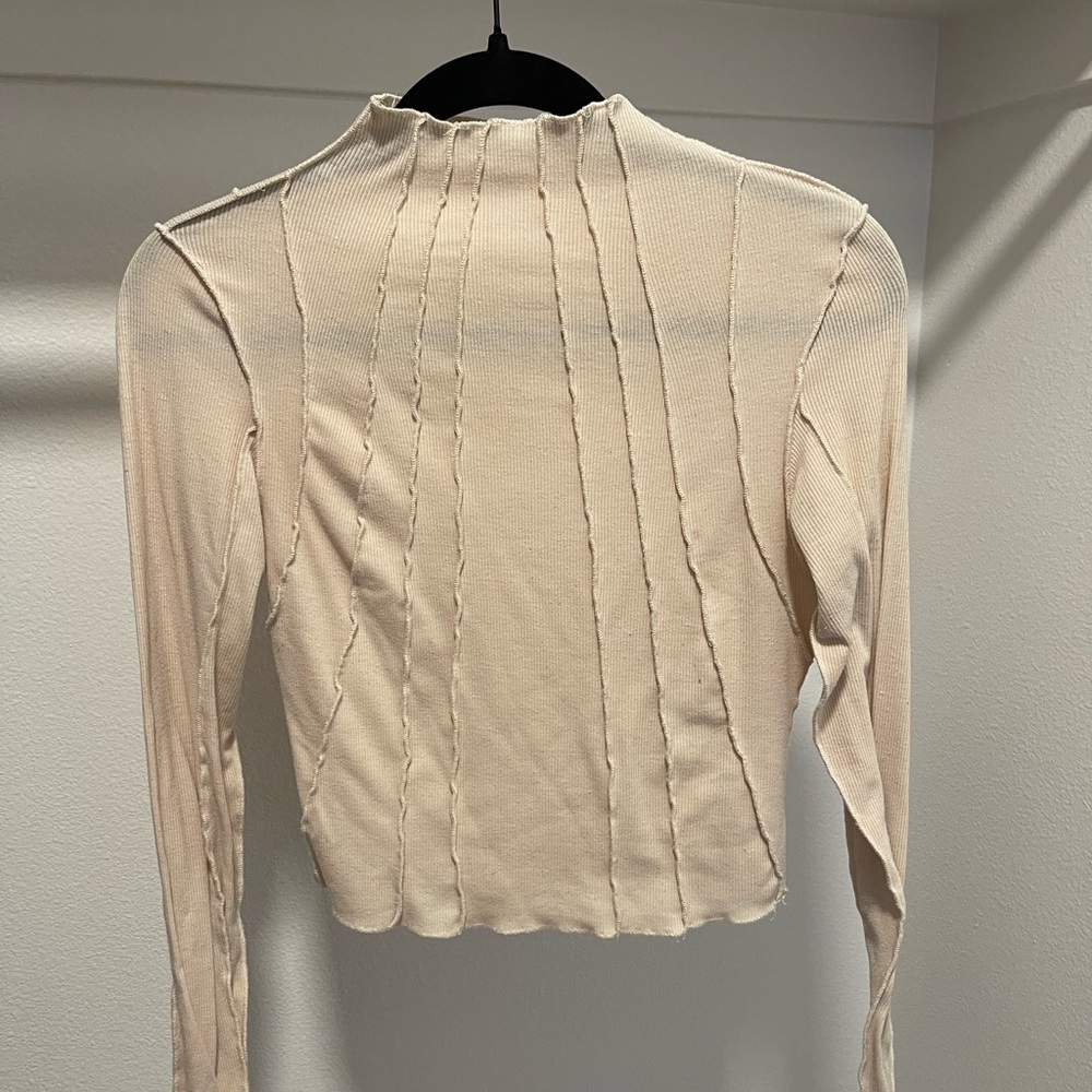 Grey Bandit ribbed top